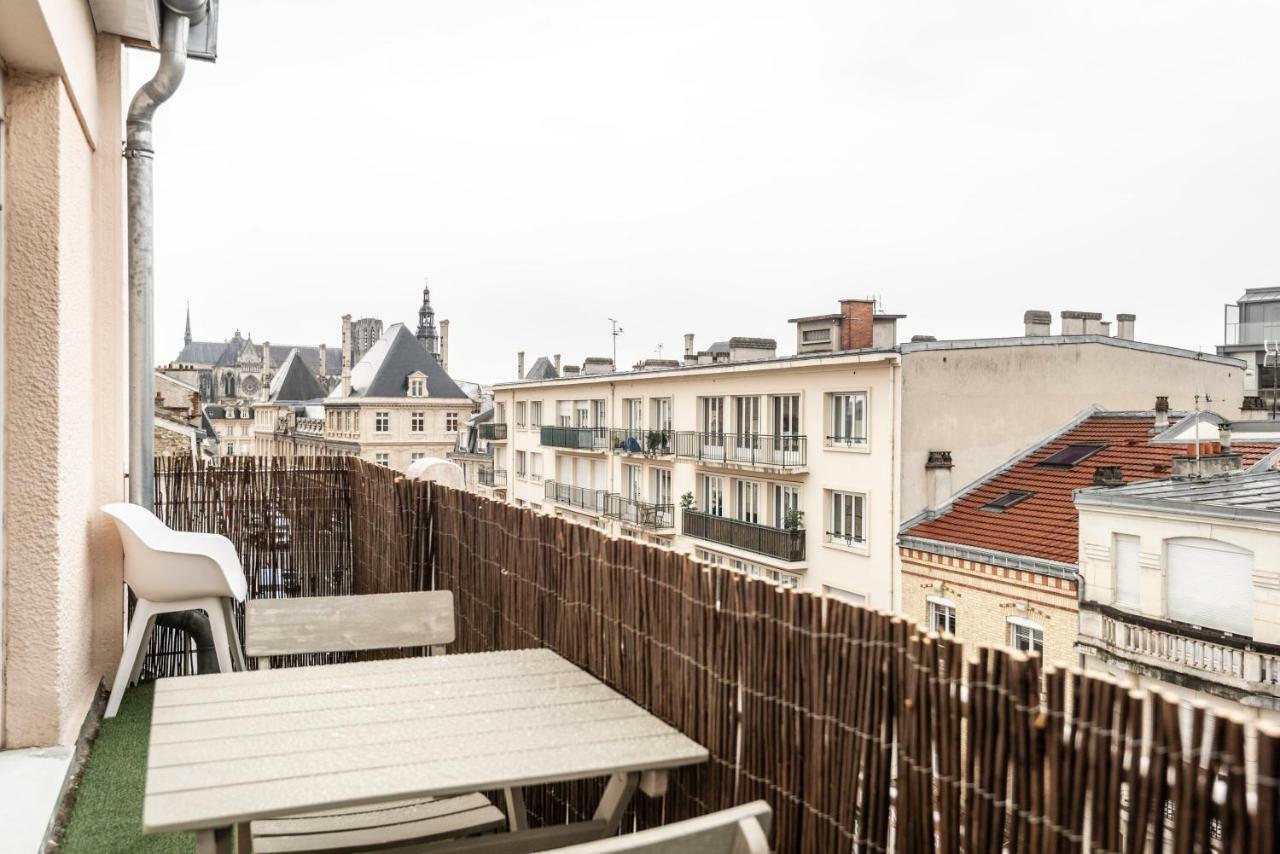 Chic B&B + Balcony - Hyper Center Reims Exterior foto